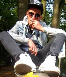 Boys likes chucks 5cbb5cc3de5eb.jpg