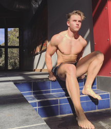 Twinks 77 5cbb698ad5011.png