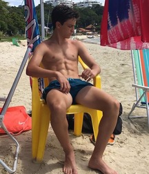 Twinks 78 5cbb6d0e8f8da.jpg