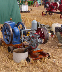 Guys in rubber boots 2 5cbb9644036af.jpg