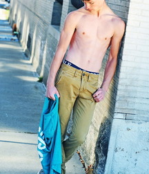 Twink in the sun 5cbb99c605376.jpg