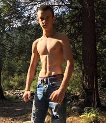 Twink in the sun 5cbb99cf8ebad.jpg