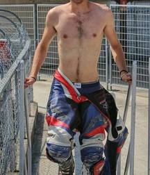 Sexy Crossbikers 5cbb9c3041244.jpg