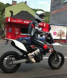 Sexy Crossbikers 5cbb9c3a7d068.jpg