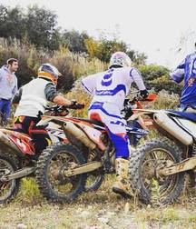 Sexy Crossbikers 5cbb9c4188fcb.jpg