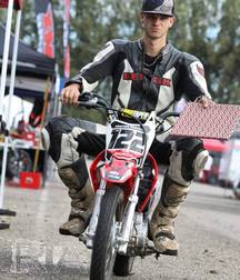 Sexy Crossbikers 5cbb9c7562a70.jpg