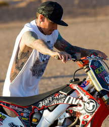Sexy Crossbikers 5cbb9c7b3a381.jpg