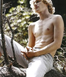 Little naughty 5cbba28bd80e5.jpg