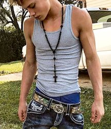 Beautiful boy bodies 2 5cbccd2f8e479.jpg