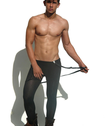 Models in boots 5cbd9cd271403.png
