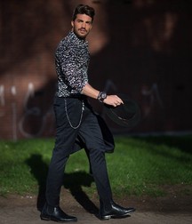 Models in boots 5cbd9ce042cfc.jpg