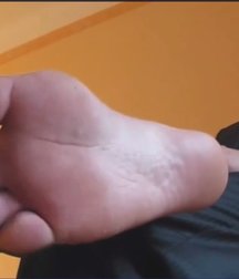 Wanna suck some toes 5cbdbc6018023.jpg