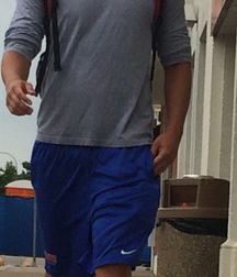 Guys in flip flops 5cbdd6e18fe9a.jpg
