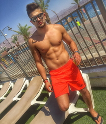 Guys in flip flops 5cbdd723caf68.jpg