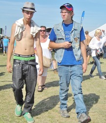 Teen bois 5cbe094a7d181.jpg