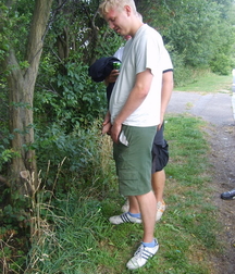 Just peeing 5cbe2e029e8c9.jpg