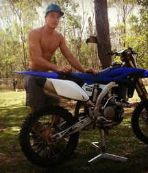 Moto buddies 5cbe49931919e.jpg