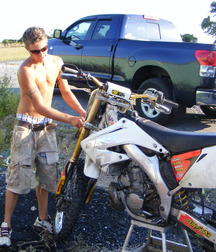 Moto buddies 5cbe49ad7aa2e.jpg