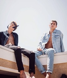 Beautiful Twinks 2 5cbf36bf287d3.jpg