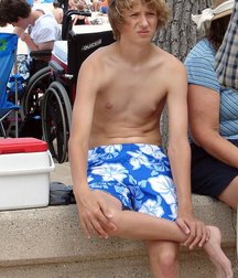 Pretty youngsters 5cbf38a29b1dc.jpg