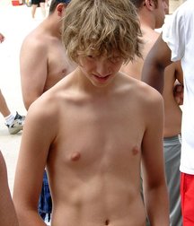 Pretty youngsters 5cbf38a5313bf.jpg