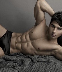 Big bulges 5cc0a7c987033.jpg