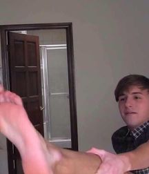 Worship hot feet 5cc0b13d0d08d.jpg