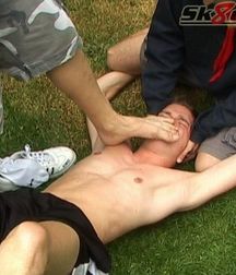 Worship hot feet 5cc0b13e40605.jpg