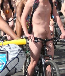 Twinks 79 5cc1c68807768.jpg