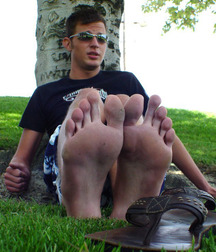 Under boys smelly feet 5cc1c794dd382.jpg