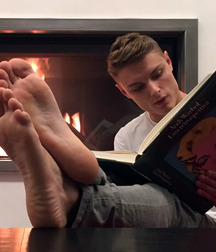 Under boys smelly feet 5cc1c79fb3cef.jpg