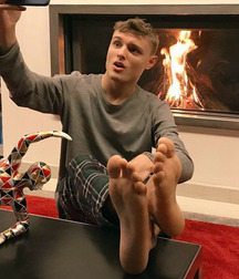 Under boys smelly feet 5cc1c7a31e5b0.jpg