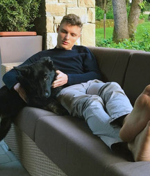 Under boys smelly feet 5cc1c7a67e1a7.jpg