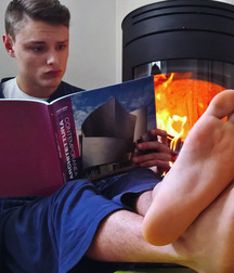Under boys smelly feet 5cc1c7a854686.jpg