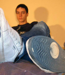 Under boys smelly feet 5cc1c7be3810c.jpg