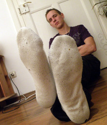 Under boys smelly feet 5cc1c7c8c39a6.jpg