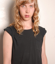 Beauties with long hair 2 5cc22277058d4.jpg
