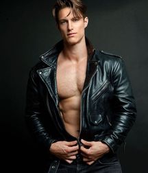 Leather jacket 3 5cc2d0a61cbb3.jpg