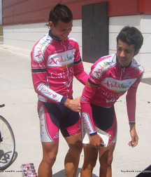 Lycra guys 5cc37d1549215.jpg