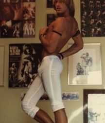 What a hunk 5cc4a08376e99.jpg