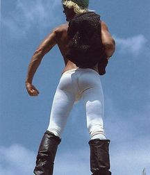 What a hunk 5cc4a095b8b1d.jpg
