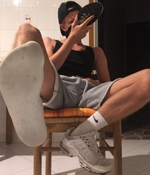 Be my footbitch 5cc4de3c49e91.jpg