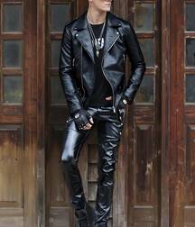Twinks in Leather 5cc625f3107c5.jpg