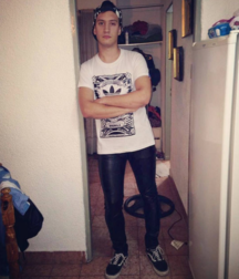 Twinks in Leather 5cc62634870b7.png