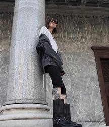 Teens and boots 5cc74d0fb0d8c.jpg