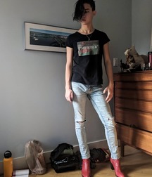 Teens and boots 5cc74de4e5b2e.jpg