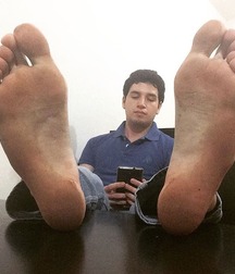 Guys dirty feet 5cc77e13be588.jpg