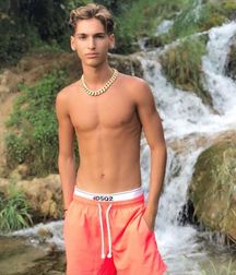 Twinks 88 5cc8861625df6.jpg