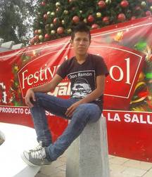 Guys in converse 5cc895ea87ba9.jpg