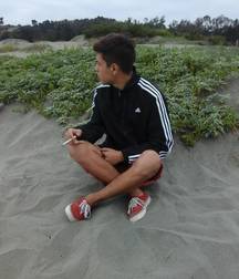 Guys in converse 5cc8960e6ba72.jpg